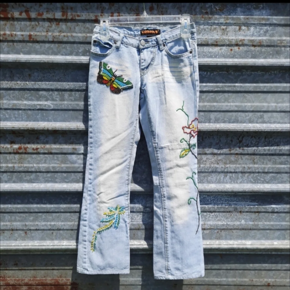 VINTAGE Beaded Dollhouse Jeans - Picture 4 of 15